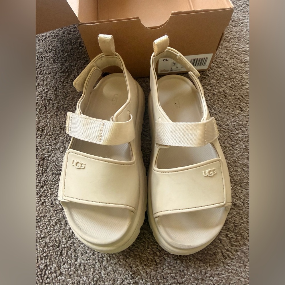 UGG Golden Glow Boys Sandals Size 3 - Picture 4 of 6